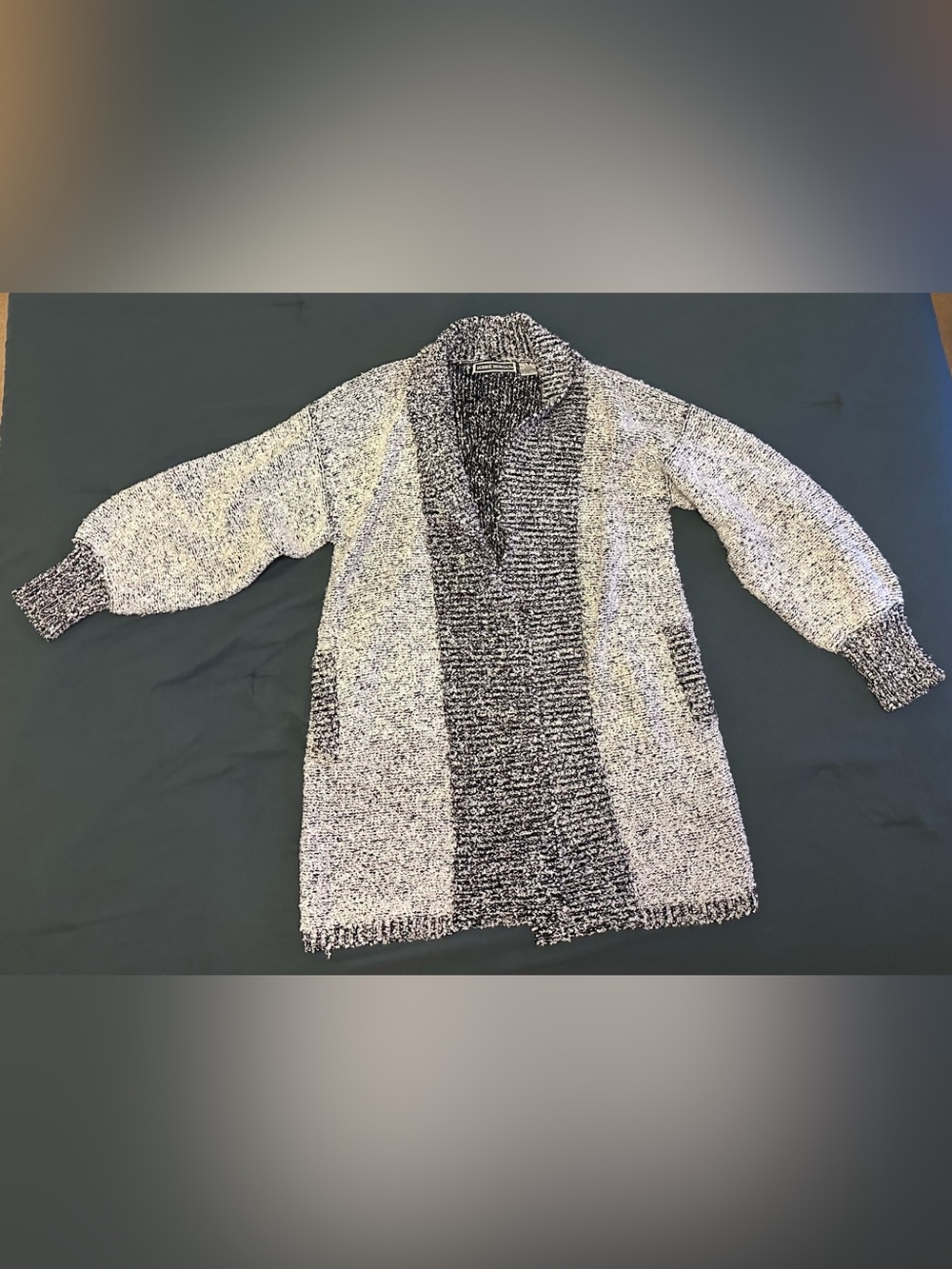 VTG Debbie Morgan Black & White Open-Front Shawl Collar Cardigan - Size Large - Picture 3 of 9